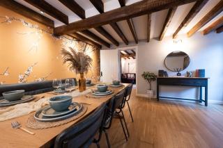 Charming 3BR Cottage Sleeps 8 - 15 Mins to Centre - 7