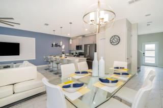 8947AR TOWNHOUSE 4 BEDROOMS & 3 BATHROOMS + POOL - 0