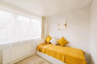 Vilnius cozy apartment By the river With balcony 20min Old Town Free parking Self check in - 5