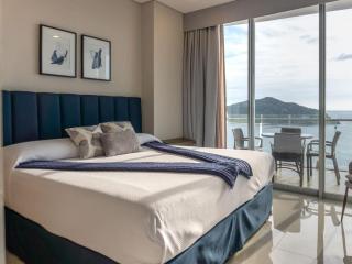 Camino al Mar, lujo y vista frontal al Mar - 1