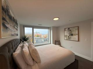 Bright 1 BR with waterview and 6 appliances - Halifax - 2