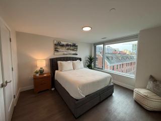 Bright 1 BR with waterview and 6 appliances - Halifax - 3