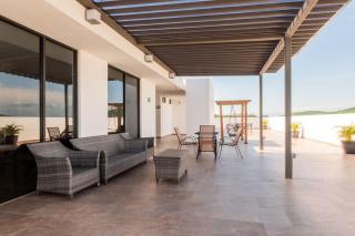 Apartment for 4 with wave pool - 2