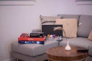 UrbanZen - Luxury Remodel - Hot Tub - WOW - 2