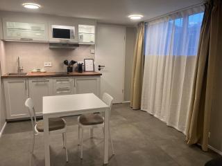 Ary & Pablo Airport Stay - 6