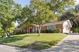 4-Bedroom Cowboy Retreat Steps from Zilker Park - 3