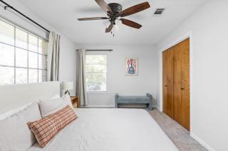 4-Bedroom Cowboy Retreat Steps from Zilker Park - 1
