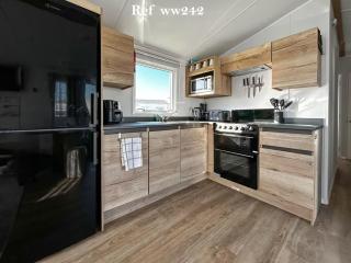 Parkdean Resort Camber Sands sleeps 8 Pet Friendly - ref-ww242 - 0