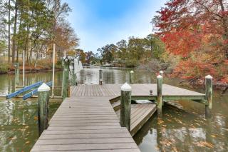 Waterfront Home with Private Boat Dock in Lancaster! - 9