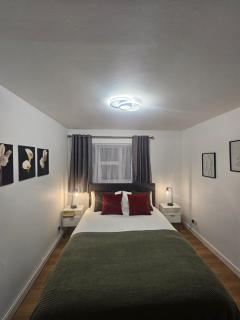 Bright Battersea Apartment by the River with Parking - Londen - 1