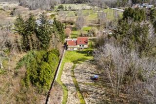 Rummeligt Feriehus På Stor Naturgrund - 8