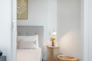 Sea View 4 Bed Crown Pool Gym Theatre Cbd Floor 18 - 3