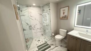 Beautiful NEW apartment in SM! - 6