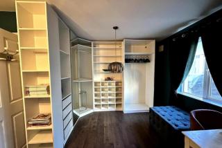 Dog-friendly Seaview Apartment - 4