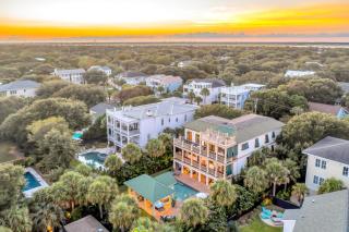 CM3008: 3008 Cameron Blvd. - 5