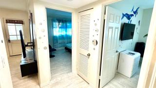 Escape near to Siesta Key with Hot Tub, BBQ, and Fireplace - 8