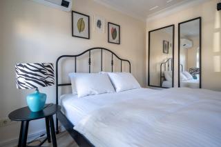 MINIQ HOMES 102 - Historical Stone House with Garden Cinema - 7