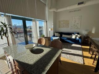 Downtown Condo 5 Minutes to Cedar Point - 0