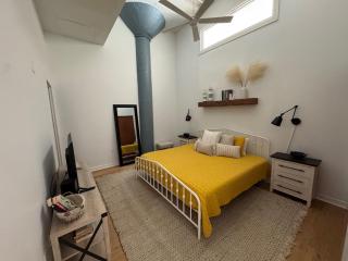 Downtown Condo 5 Minutes to Cedar Point - 8