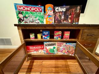 CA4 House Family Oasis Golf Fire Pit & Games - 8