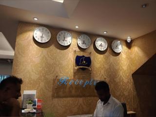 Laurel Lakefront Hotel - 3