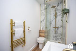 Jackson Street Wi-fi Parking Vacant Nest - 2