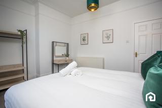 Jackson Street Wi-fi Parking Vacant Nest - 1