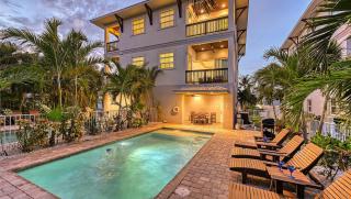 Casa Stolida - 1030L - 0