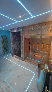 ROYALE SUITE By Highfield Apartments - 0