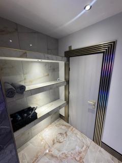 ROYALE SUITE By Highfield Apartments - 3