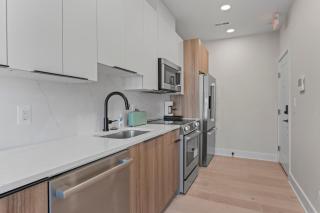 Lux 2Bedroom Apartment in Dupont Circle - 2