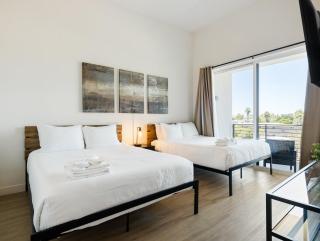 Moxie - Modern Luxe - Hot Tub - Heart of Old Town - 4