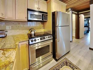 Slopeside Condo With Fireplace Snowbird 112 At 1849 Condos - 3