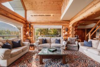 Heron Chalet by Outpost Whistler - 1