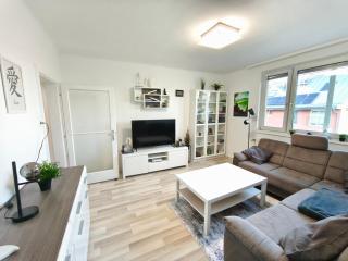 Big 1 Bedroom Apartment near Airport & City Center - 8