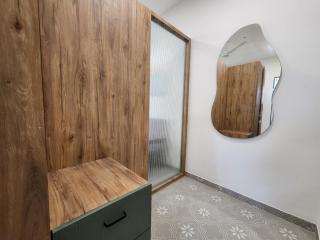 Elegant Hideaway Studio - Private Balcony, Pool & Luxury Closet - 6