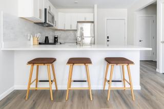 Downtown 2BR Gem Yale Wooster Sq WiFi - 7