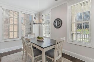 Ivory - Private Porch - Walk to Centennial Park - 6