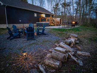 Wooded Circle - Barrel sauna, hot tub, fire pit - 3