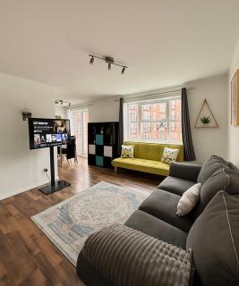 Crown Deluxe Manchester City Apartment - 6