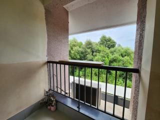 Candolim 2BHK Luxury Apartment with Mangrove View & Pool - 5 Minutes to Beach - 1