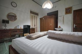 Villa Roemah Restoe Kolam Renang Private - 5