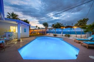 Seabreeze-Pool, Fire Pit, & Mini Golf-In Old Town - 6