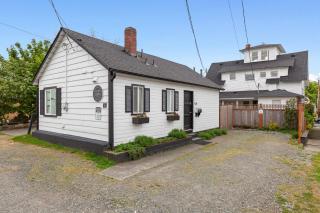 Downtown location Near the Beach Dog Friendly - 0