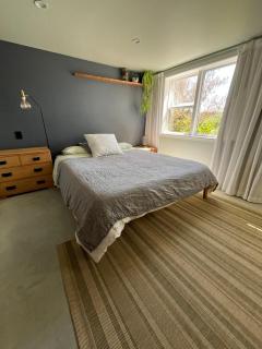 Private central Nelson apartment - 1