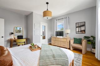 King Bed, Near DT and Best Restaurants, Pets OK! - 9