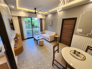 Chic 2BHK Nature View Apartment - Family & Couple-Friendly, Pool, Balcony - Near Candolim Beach - 0