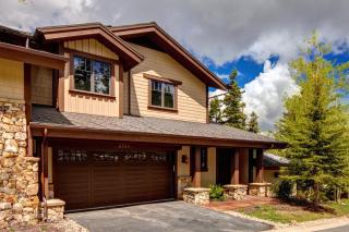 KBM Resorts 5Bdr with Pool Table Wood Burning fireplace 2 Family Rooms PLO-6599 - 2