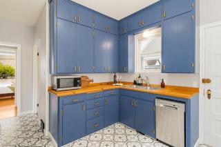 Walk to Dining & Waterfront, Spacious with Best Beds - 2