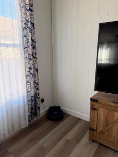 Spacious Family Home with AC near Phoenix Raceway - 9